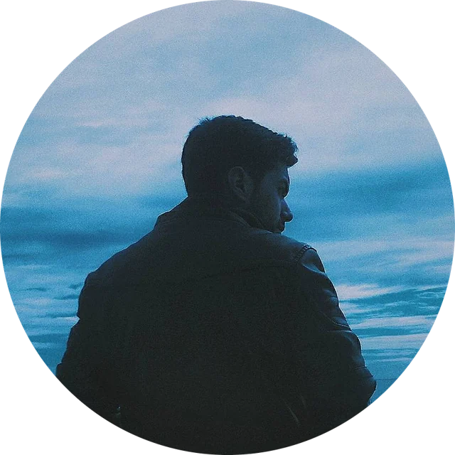 Leandro Eguia by the sea